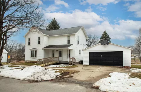 122 E Prospect St, Shell Rock, IA 50670