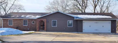 2614 230 Ave, Delhi, IA 52223