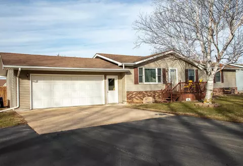 722 2nd St, Plainfield, IA 50666