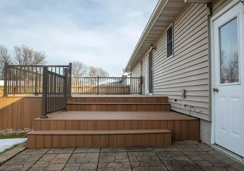 Exterior - 722 2nd St, Plainfield, IA 50666 photo 6 of 10