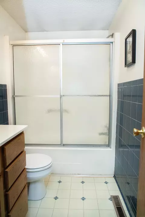 Bath - 722 2nd St, Plainfield, IA 50666 photo 2 of 4