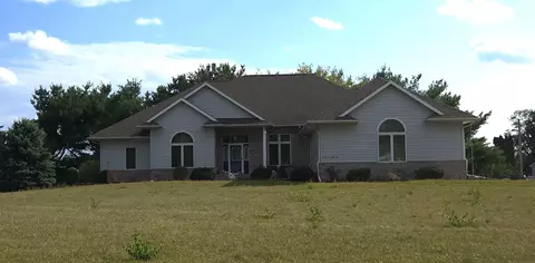 310 W Gilbert Dr, Evansdale, IA 50707