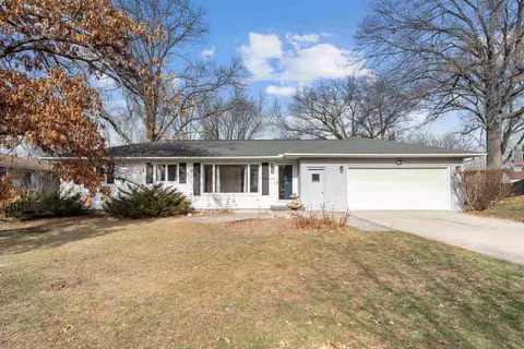 1134 Grand Blvd, Cedar Falls, IA 50613