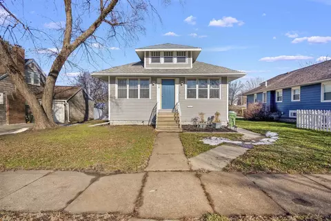 418 Campbell St, Waterloo, IA 50701