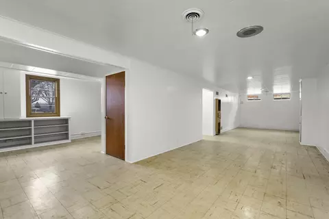 1725 E Mitchell Ave, Waterloo, IA 50702 photo 15