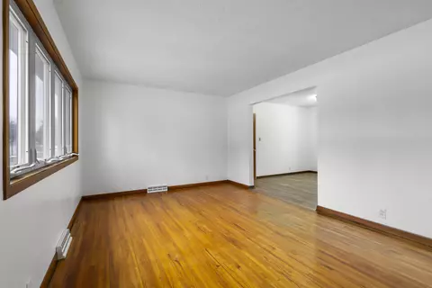 1725 E Mitchell Ave, Waterloo, IA 50702 photo 5