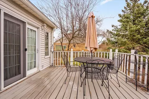 240 Ivanhoe, Waterloo, IA 50701 photo 24
