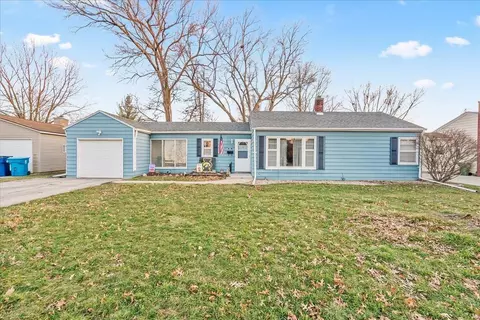 241 Byrnbrae St, Waterloo, IA 50701