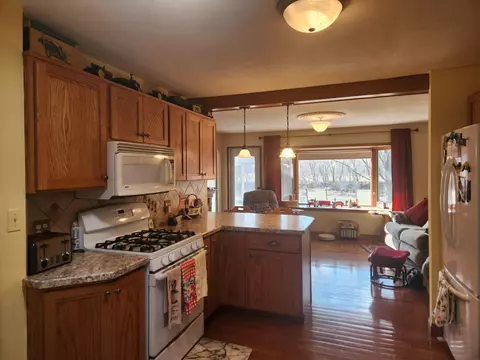 215 Riverview Dr, Decorah, IA 52101 photo 15