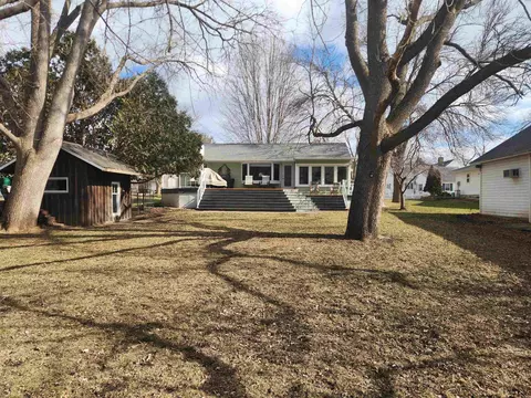 215 Riverview Dr, Decorah, IA 52101 photo 7
