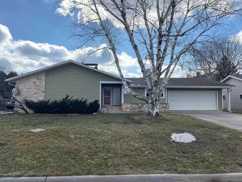 1014 Sunshine Ave, Osage, IA 50461