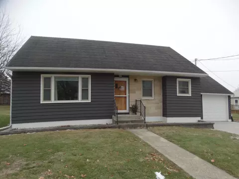 303 NE 2nd Ave NE, Waukon, IA 52172