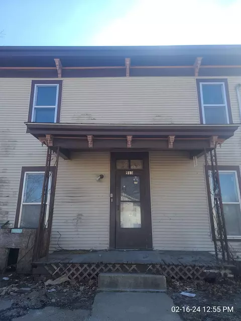 513 SW 4th St, Independence, IA 50644