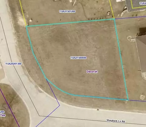 Shagbark Lane Road, Decorah, IA 52101