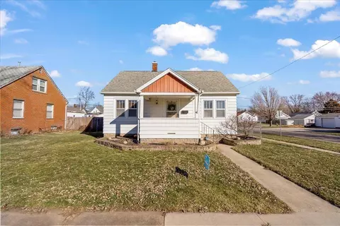 929 Hawthorne Ave, Waterloo, IA 50702