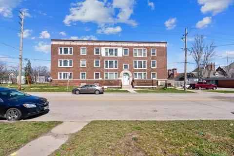 727 West Park, Waterloo, IA 50701