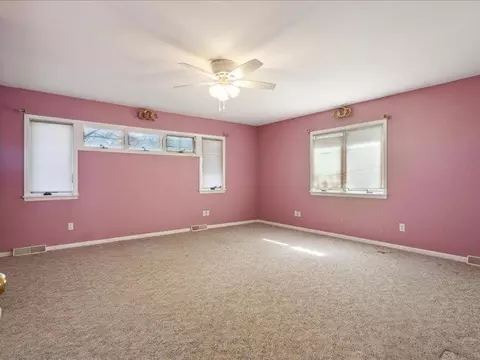 2149 Touchae St, Waterloo, IA 50702 photo 15