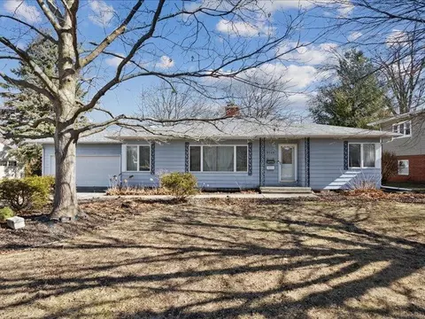 2149 Touchae St, Waterloo, IA 50702