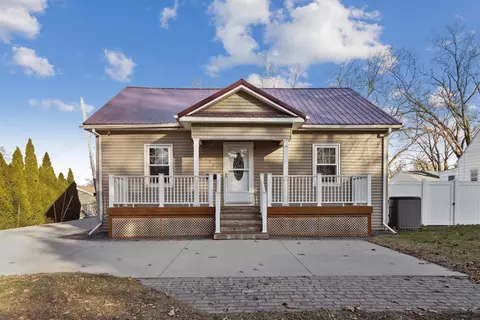 1817 Kimball Ave, Waterloo, IA 50702