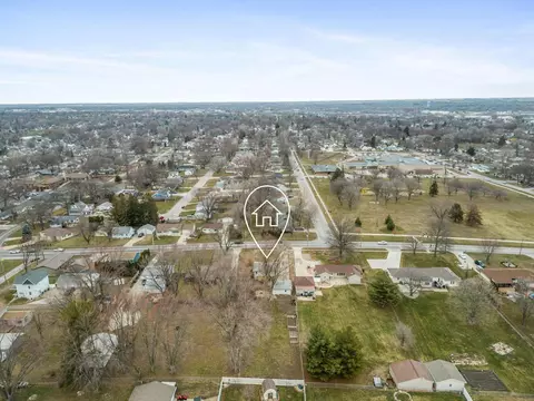 View/Area - 1446 E Ridgeway Ave, Waterloo, IA 50702 photo 2 of 2
