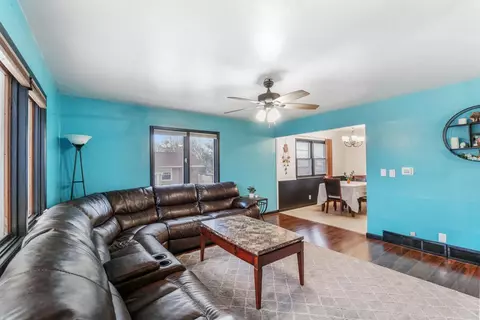 Living - 1446 E Ridgeway Ave, Waterloo, IA 50702 photo 2 of 3