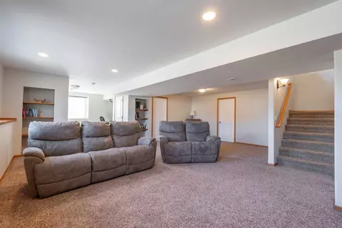 2617 Pendleton Dr, Cedar Falls, IA 50613 photo 21
