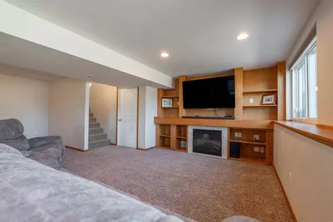 2617 Pendleton Dr, Cedar Falls, IA 50613 photo 19