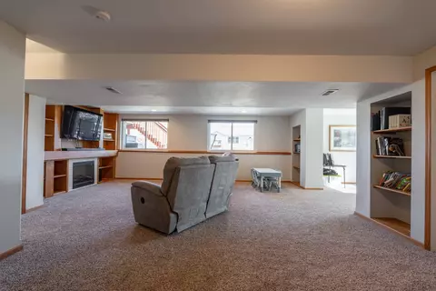 2617 Pendleton Dr, Cedar Falls, IA 50613 photo 22
