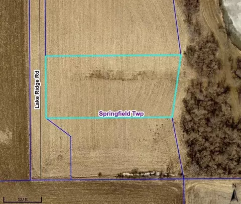 Lake Ridge Road, Decorah, IA 52101
