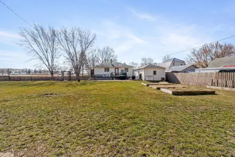 209 E Main St, Dunkerton, IA 50626 photo 25