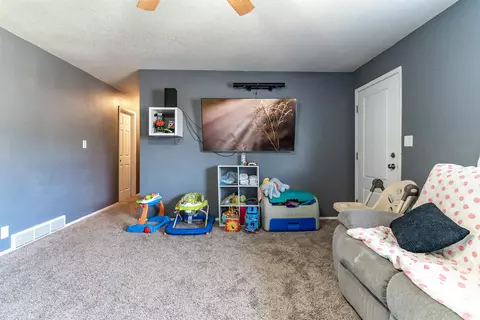310 S Hackett, Waterloo, IA 50701 photo 7