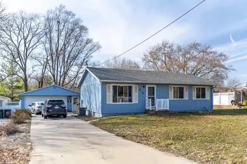 310 S Hackett, Waterloo, IA 50701