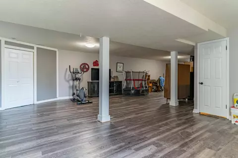 310 S Hackett, Waterloo, IA 50701 photo 23
