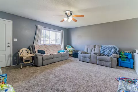 310 S Hackett, Waterloo, IA 50701 photo 9