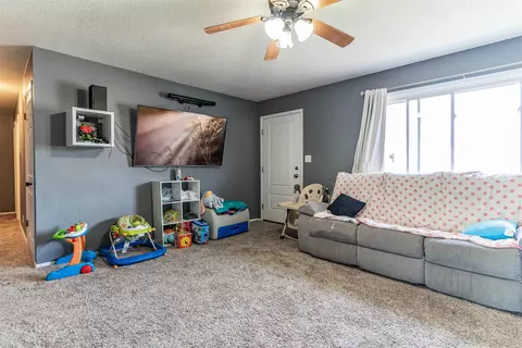 310 S Hackett, Waterloo, IA 50701 photo 6