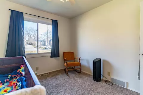 310 S Hackett, Waterloo, IA 50701 photo 18