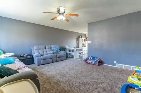310 S Hackett, Waterloo, IA 50701 photo 10