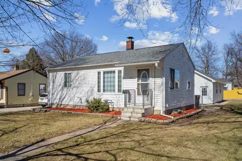 1181 Easton Ave, Waterloo, IA 50702