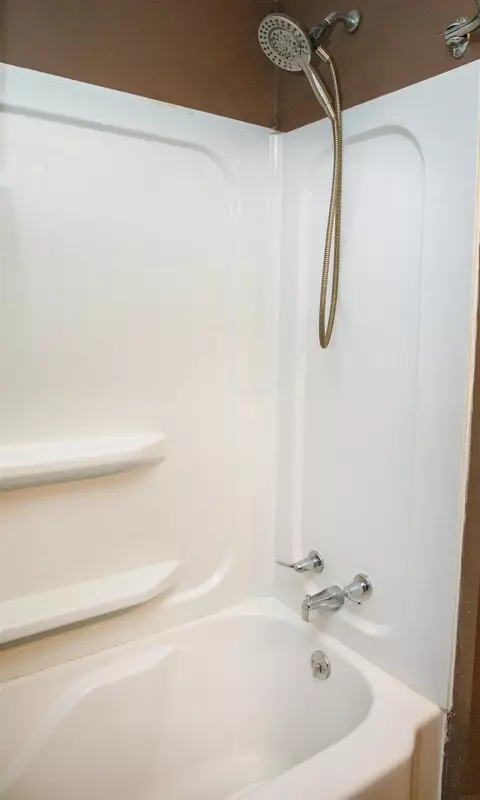 406 E Jackson St, Shell Rock, IA 50670 photo 17