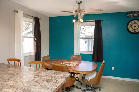 406 E Jackson St, Shell Rock, IA 50670 photo 7