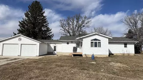 1964 190th St, New Hampton, IA 50659