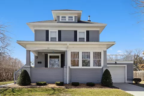 36 7th Ave SE, Oelwein, IA 50662