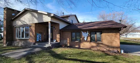 614 North St, Traer, IA 50675