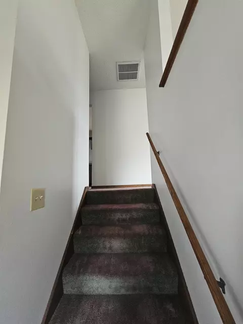 149 Vera Dr, Waterloo, IA 50701 photo 6