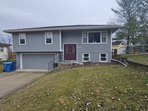 149 Vera Dr, Waterloo, IA 50701