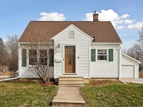 1404 Tremont, Cedar Falls, IA 50613