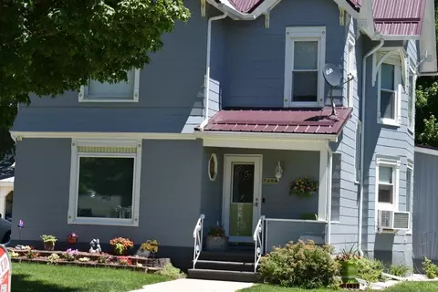 730 Prospect St, Lamont, IA 50650