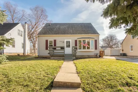1438 Byron Ave, Waterloo, IA 50702