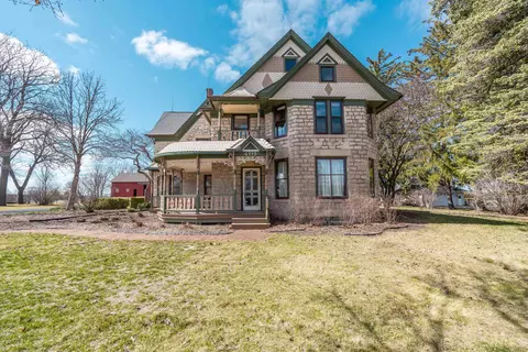 4119 S Main Street Rd, Cedar Falls, IA 50613