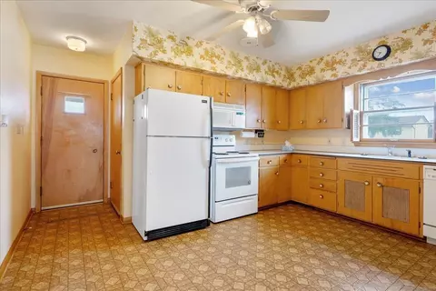 1445 Robin Rd, Waterloo, IA 50701 photo 6